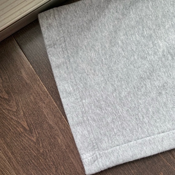 TNA Cozy Fleece Mega Capri Sweatpant - Picture 9 of 9